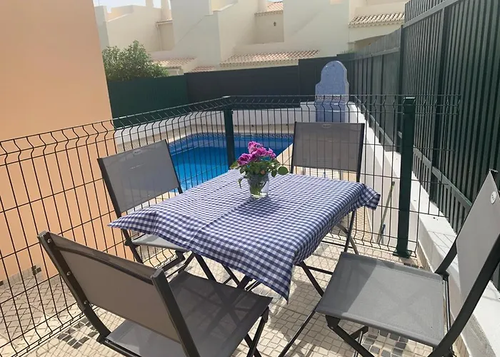 Casa Das Roseiras